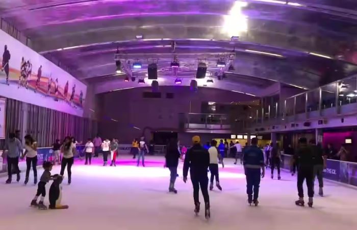 4. iSKATE-Ice Skating & Café